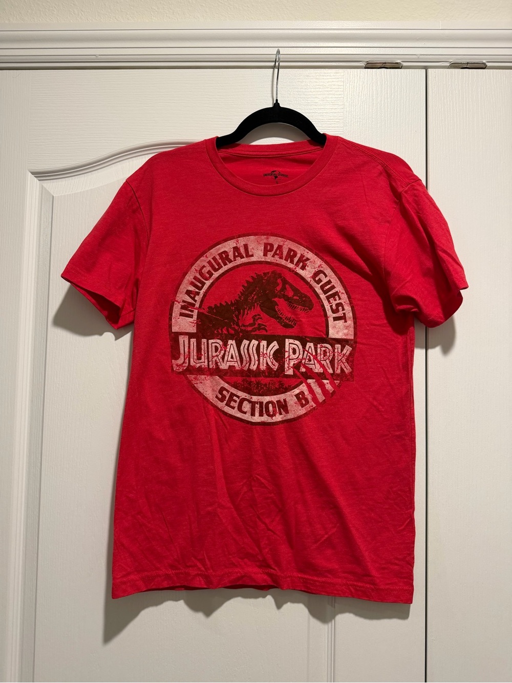 Universal Studios Red Jurassic Park Guest Graphic Tee - Unisex Size Small